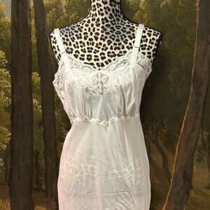 50s Elegent Barbizon Nylon Lace Full Slip Satin de Lys Ivory, Med